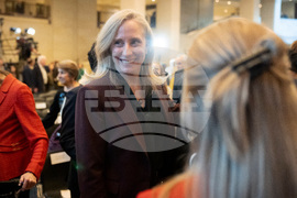 Congress Virginia Statue