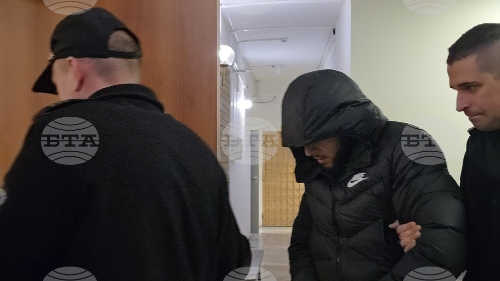 Окръжният съд в Ловеч пусна под домашен арест Калоян Натов – един от обвиняемите за участие в организирана престъпна група в София и Ловеч