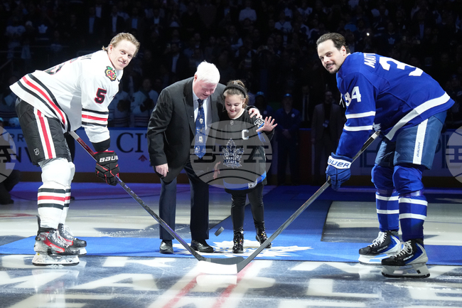 Blackhawks Maple Leafs Hockey