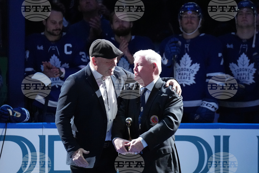 Blackhawks Maple Leafs Hockey