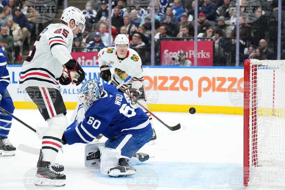 Blackhawks Maple Leafs Hockey