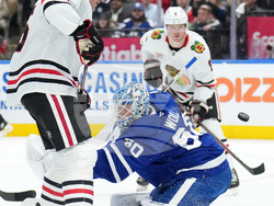 Blackhawks Maple Leafs Hockey