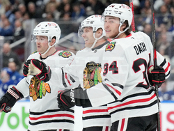 Blackhawks Maple Leafs Hockey