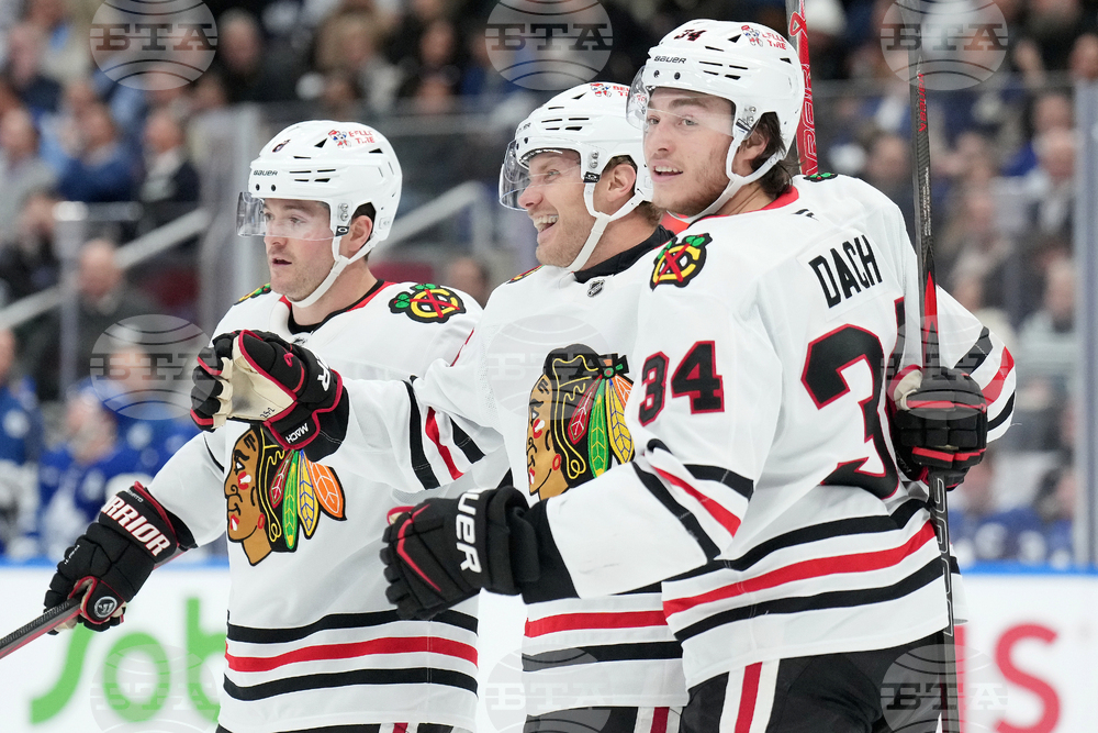 Blackhawks Maple Leafs Hockey