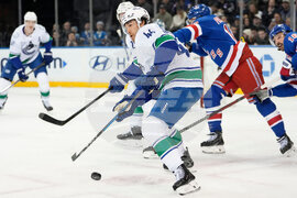 Canucks Rangers Hockey