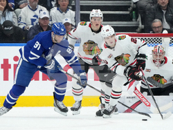 Blackhawks Maple Leafs Hockey