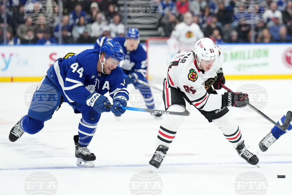 Blackhawks Maple Leafs Hockey