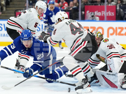 Blackhawks Maple Leafs Hockey