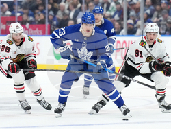 Blackhawks Maple Leafs Hockey