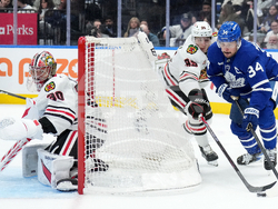 Blackhawks Maple Leafs Hockey