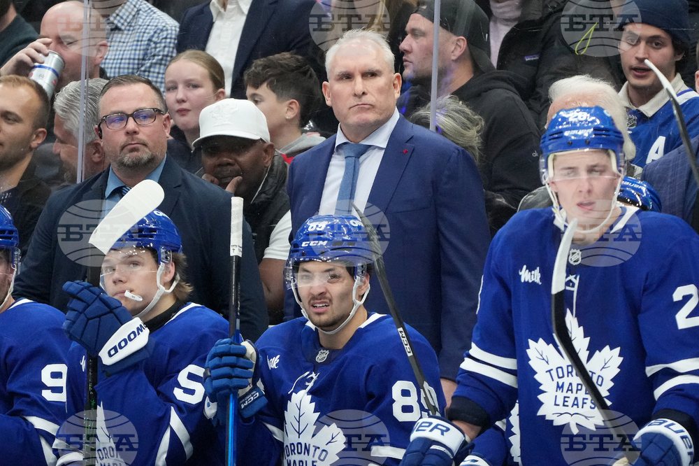 Blackhawks Maple Leafs Hockey