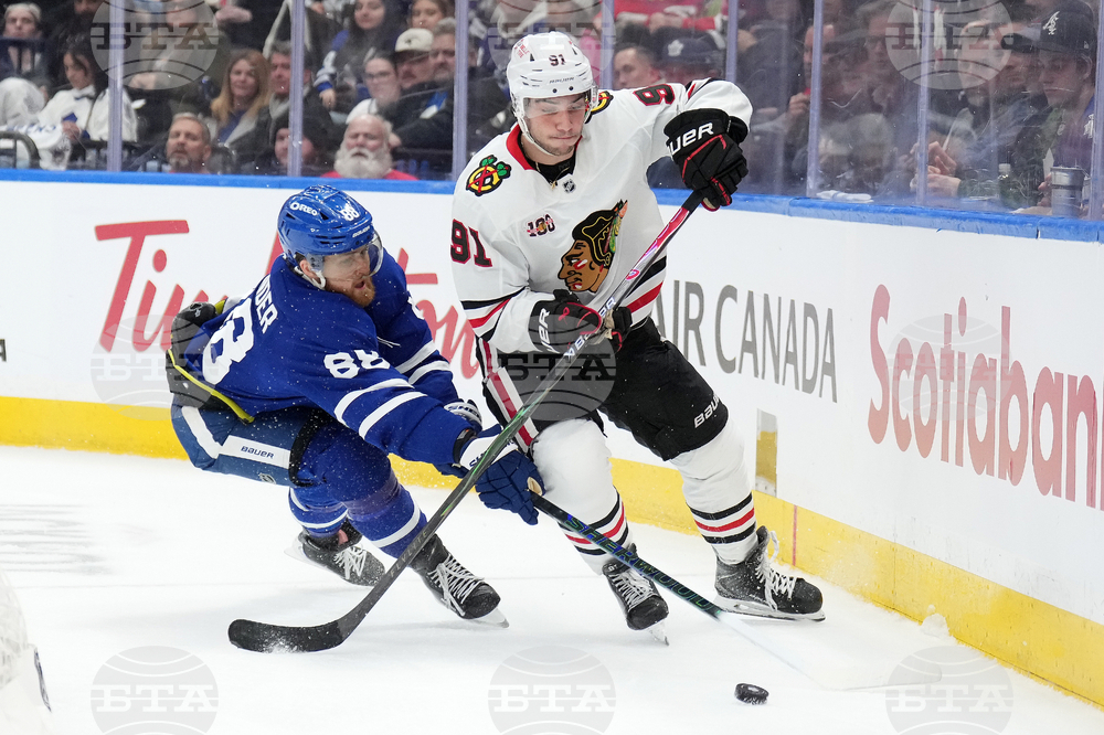 Blackhawks Maple Leafs Hockey