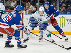 Canucks Rangers Hockey