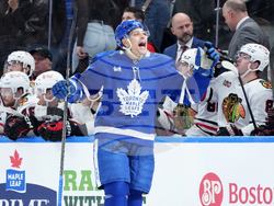 Blackhawks Maple Leafs Hockey