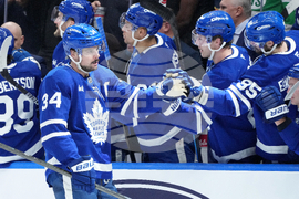 Blackhawks Maple Leafs Hockey