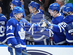 Blackhawks Maple Leafs Hockey