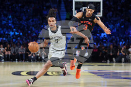 Knicks Spurs Basketball