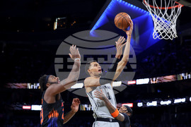 Knicks Spurs Basketball