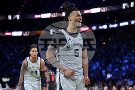 Knicks Spurs Basketball