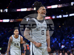 Knicks Spurs Basketball