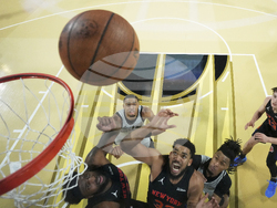 Knicks Spurs Basketball