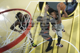 Knicks Spurs Basketball