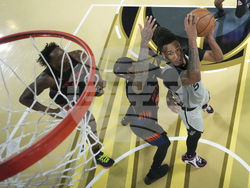 Knicks Spurs Basketball