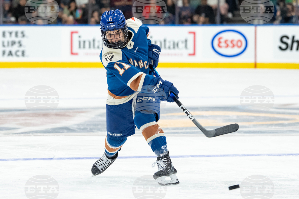 PWHL Charge Goldeneyes Hockey