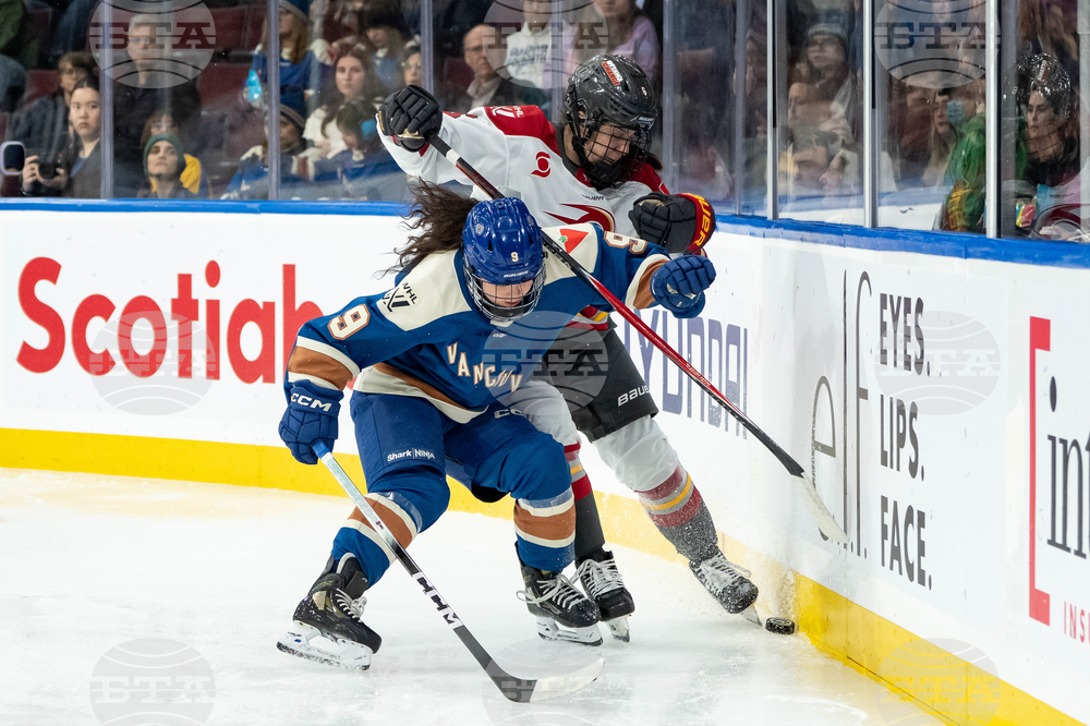 PWHL Charge Goldeneyes Hockey