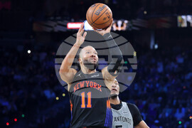 Knicks Spurs Basketball
