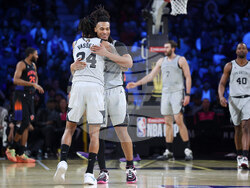 Knicks Spurs Basketball