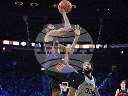 Knicks Spurs Basketball