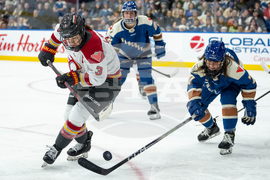 PWHL Charge Goldeneyes Hockey