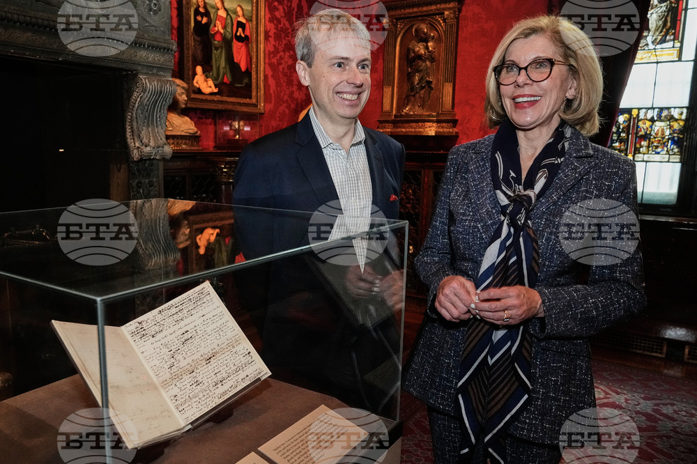 Christmas Carol Baranski