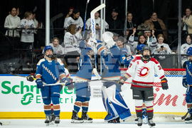 PWHL Charge Goldeneyes Hockey