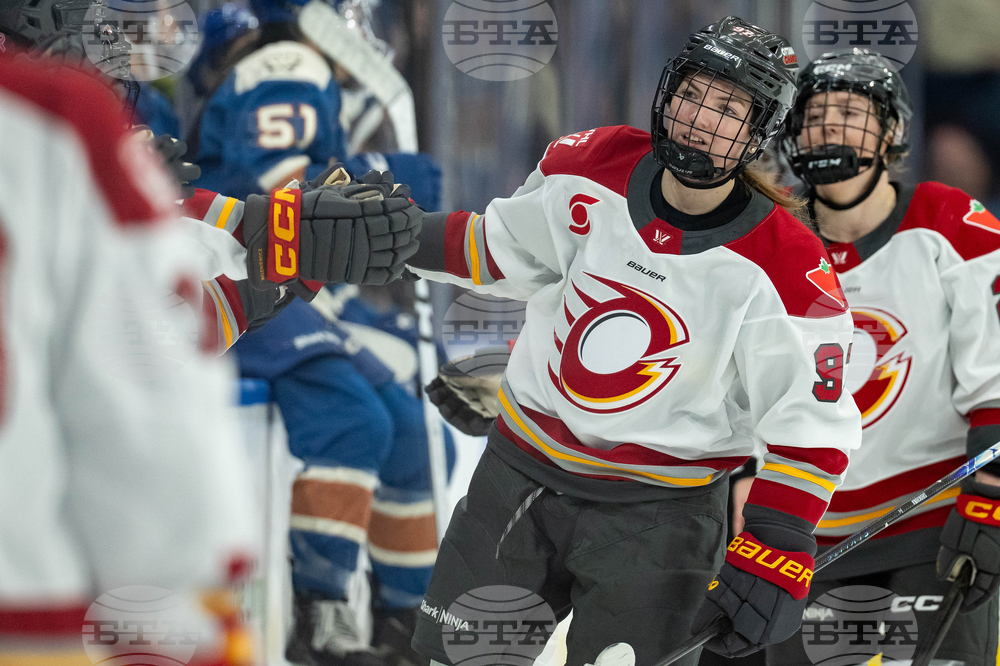 PWHL Charge Goldeneyes Hockey