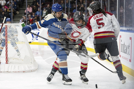 PWHL Charge Goldeneyes Hockey