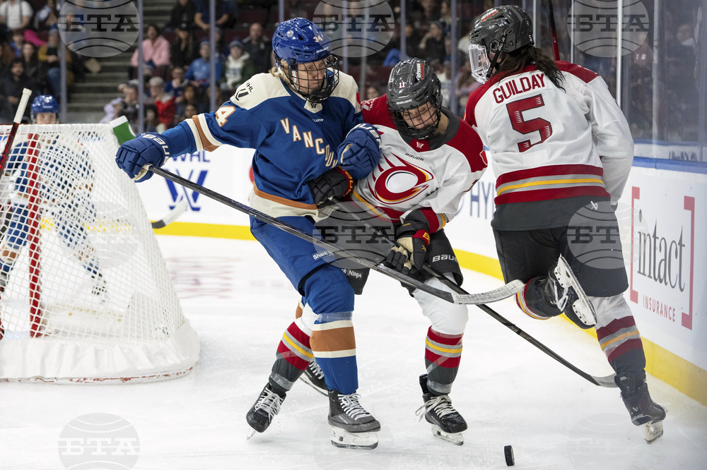 PWHL Charge Goldeneyes Hockey