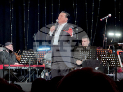 Казанлък - Васил Петров - 30 години на сцена