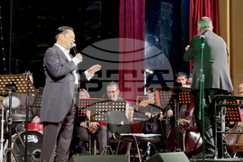 Казанлък - Васил Петров - 30 години на сцена