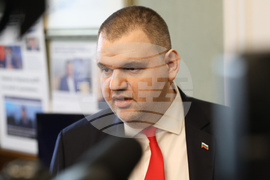 Народно събрание - Делян Пеевски - изявление - кабинет