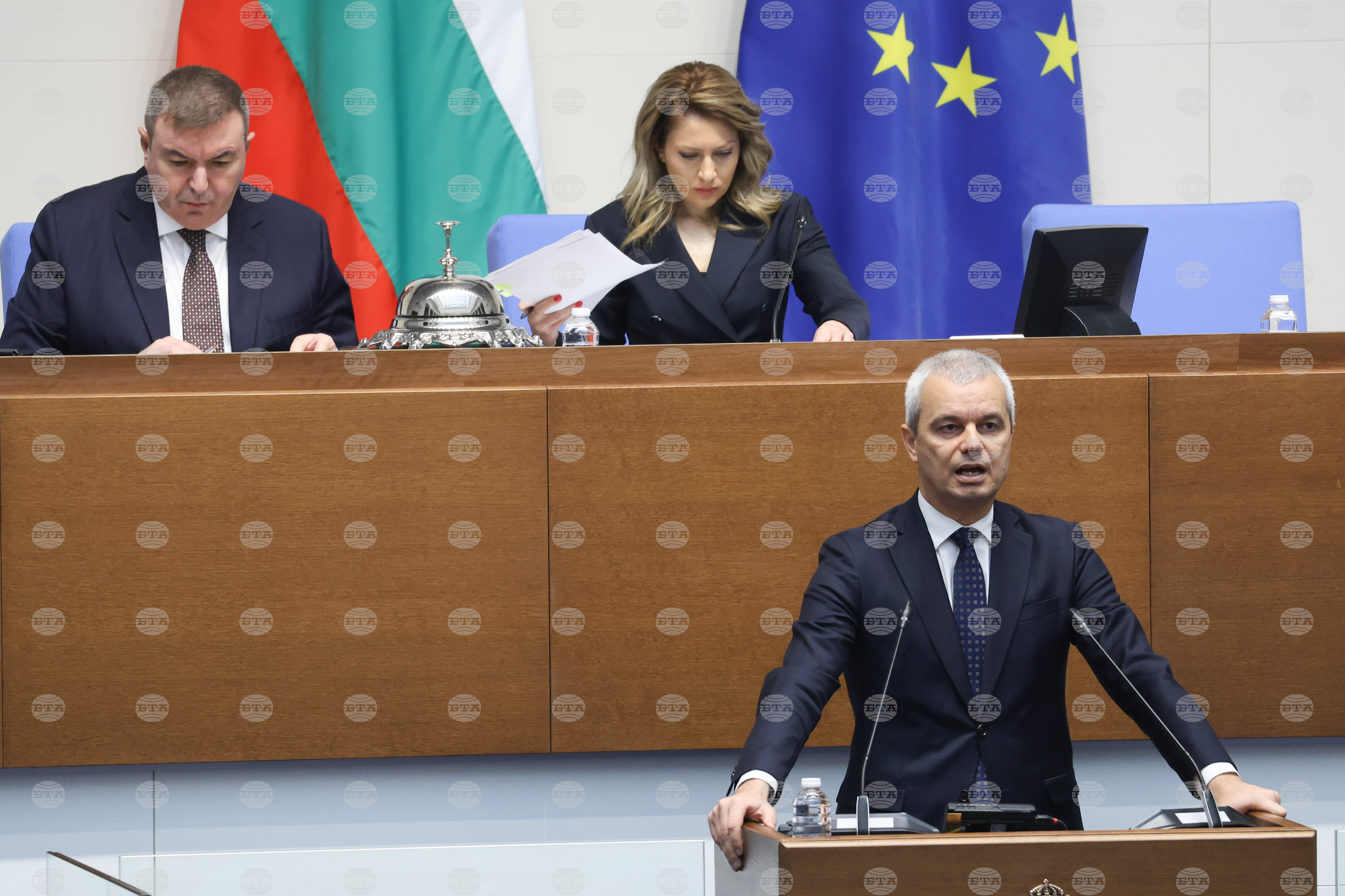 "Възраждане" излязоха с декларация срещу споразумението на лидерите на ЕС за отпускането на безлихвен заем на Украйна