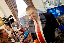 Народно събрание - Делян Пеевски - изявление - кабинет