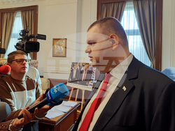 Народно събрание - Делян Пеевски - изявление - кабинет