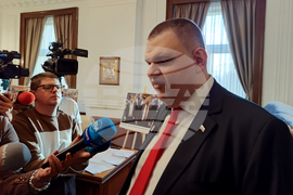 Народно събрание - Делян Пеевски - изявление - кабинет