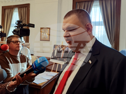 Народно събрание - Делян Пеевски - изявление - кабинет