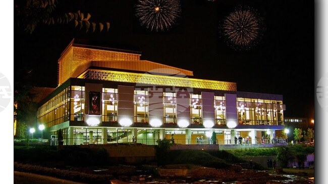 Държавна опера – Стара Загора подготвя "Koледен концерт" с диригент Славил Димитров 