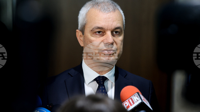 Считаме, че бюджет трябва да има и той трябва да бъде нов, а не удължителен, заяви лидерът на "Възраждане" Костадин Костадинов 