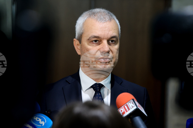 Vazrazhdane Leader Kostadinov Calls for New Budget, Not Extension of Current One