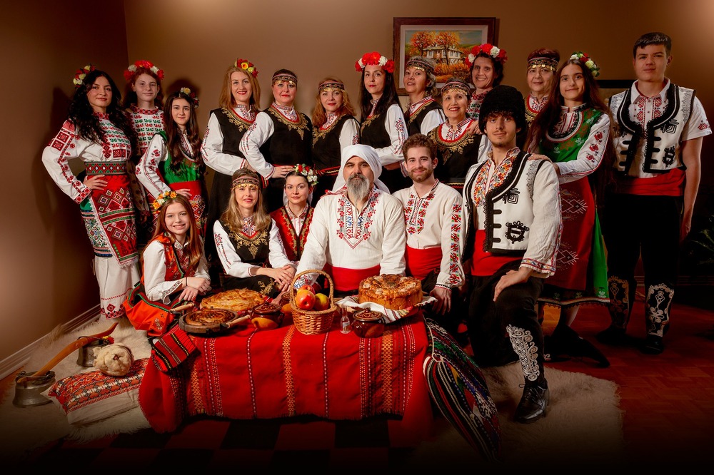 Танцовата компания „Балкани“ от остров Перо, Канада, ще организира коледно парти на 20 декември 